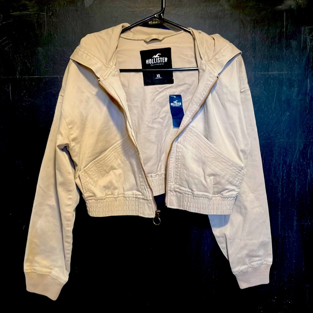 Cropped Bomber Jacket